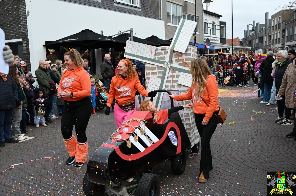 ../Images/Kinderoptocht 2025 076.jpg